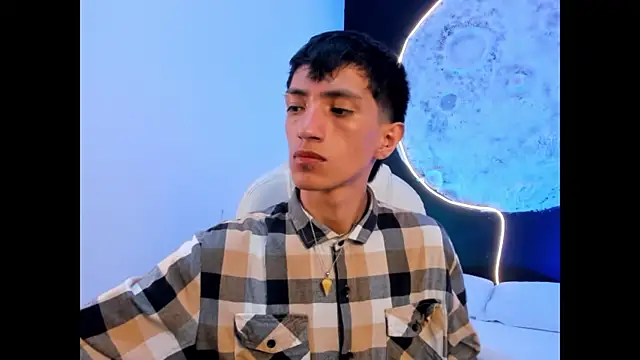 DereckCooperr online show from October 5, 9:56 pm