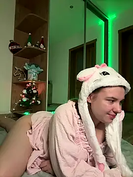 freiiaflower online show from December 21, 9:44 pm