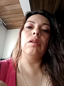 Snapshot of seherlatin chatting on February 1, 7:55 pm seherlatin online show from February 1, 7:55 pm