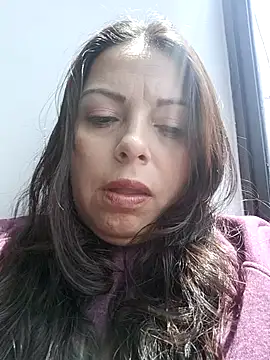 Snapshot of seherlatin chatting on February 28, 3:59 pm seherlatin online show from February 28, 3:59 pm