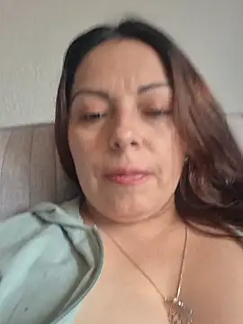 Snapshot of seherlatin chatting on February 15, 4:47 pm seherlatin online show from February 15, 4:47 pm