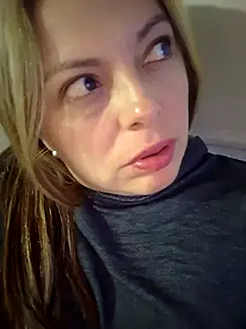 Snapshot of seherlatin chatting on June 14, 2:24 am seherlatin online show from June 14, 2:24 am