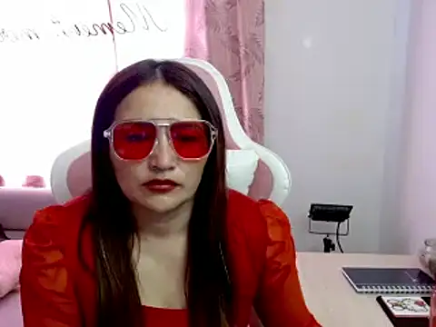 Snapshot of EVA_GRAYS chatting on February 8, 4:25 pm EVA GRAYS online show from February 8, 4:25 pm