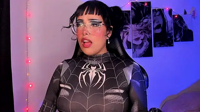 willow poisson online show from January 10, 5:15 pm