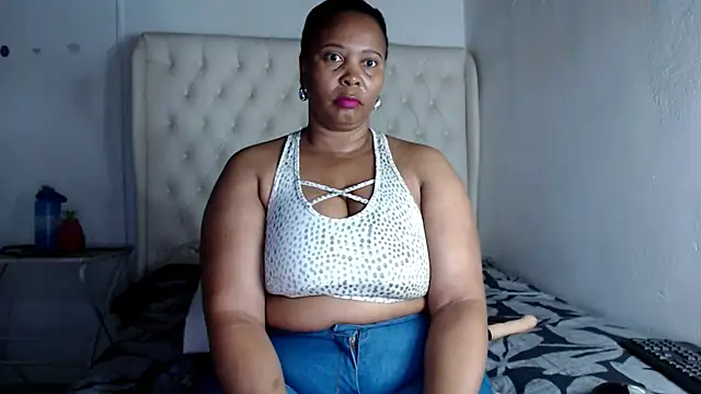 PlatnumBoobsX online show from November 9, 12:20 am