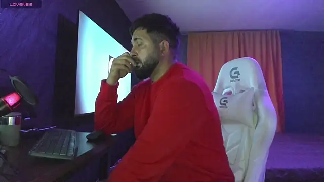 Eduu2322 online show from October 2, 8:05 pm