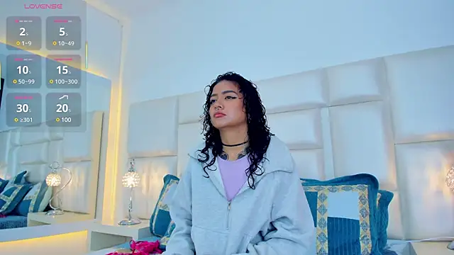 AliceBanks online show from March 18, 11:30 am