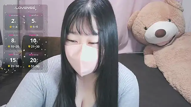 Snapshot of yuinyan3150 chatting on December 4, 10:40 pm yuinyan3150 online show from December 4, 10:40 pm