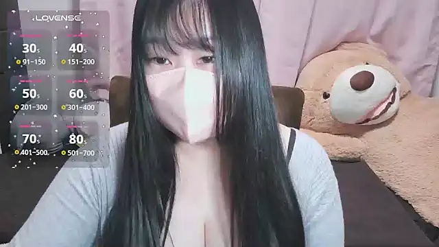 Snapshot of yuinyan3150 chatting on January 18, 9:18 pm yuinyan3150 online show from January 18, 9:18 pm