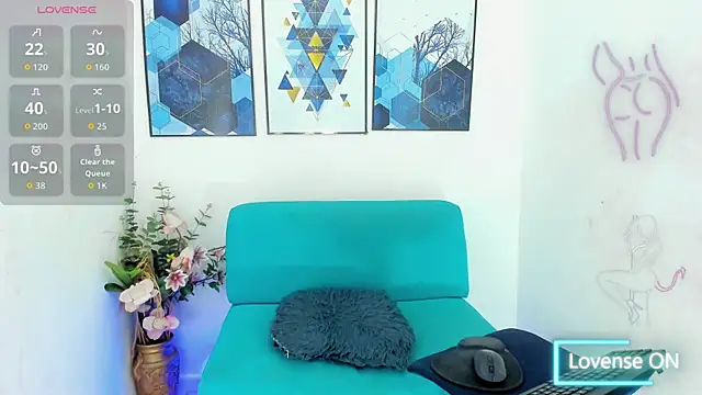 Snapshot of naughty-goddessts chatting on January 7, 12:18 pm naughty-goddessts online show from January 7, 12:18 pm