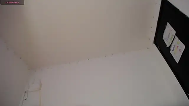 xairaruiz  online show from March 4, 10:49 pm