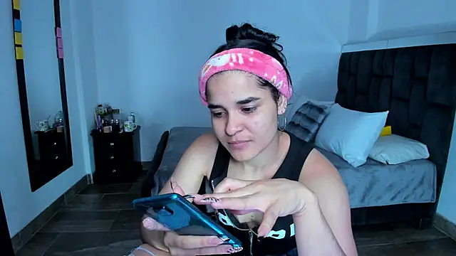 SweetMegan 1 online show from February 11, 3:18 am