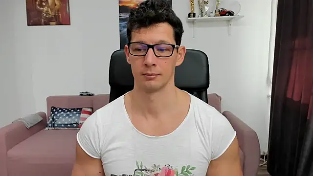 Snapshot of BrutusK08 chatting on January 8, 8:38 am BrutusK08 online show from January 8, 8:38 am