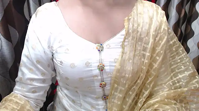 Snapshot of Kaur_Jannat chatting on February 12, 8:50 pm Kaur Jannat online show from February 12, 8:50 pm