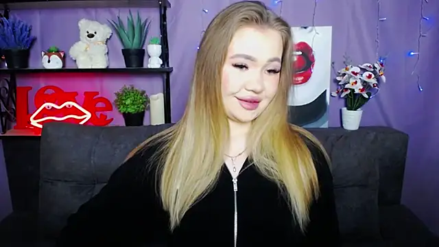 Snapshot of StacyYellig chatting on March 22, 8:37 pm StacyYellig online show from March 22, 8:37 pm