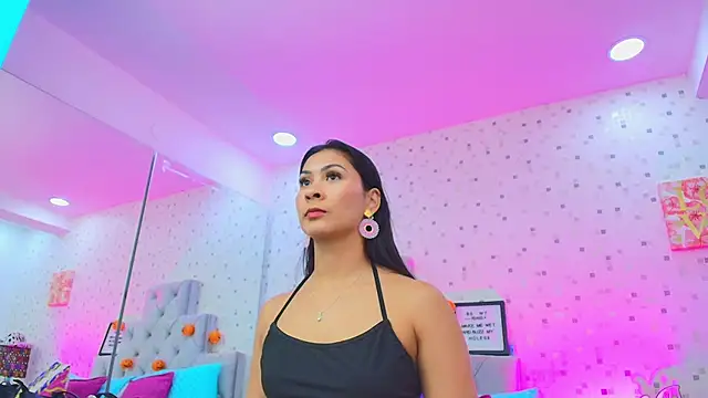 Snapshot of JulietaReyess chatting on October 17, 11:46 am JulietaReyess online show from October 17, 11:46 am