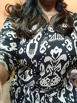 CUTE SOPHIA- online show from January 24, 4:48 am