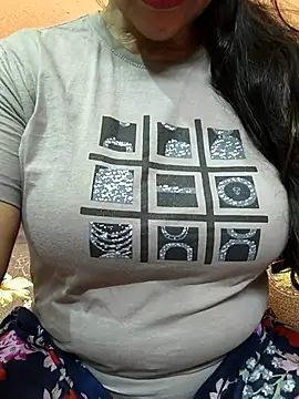 CUTE SOPHIA- online show from May 13, 2:53 am