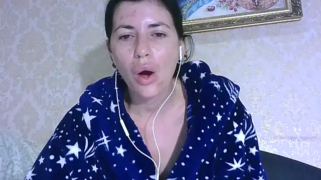 Snapshot of StunnigArt chatting on September 12, 1:28 am StunnigArt online show from September 12, 1:28 am