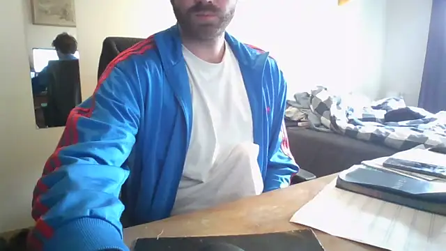 Snapshot of Big_AleXx chatting on February 6, 11:46 am Big AleXx online show from February 6, 11:46 am