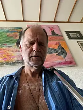 artXhibitor online show from May 16, 6:32 am