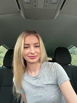 Snapshot of EvieEvans chatting on January 21, 3:54 pm EvieEvans online show from January 21, 3:54 pm