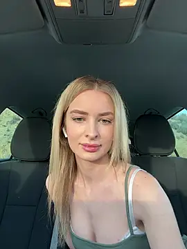 Snapshot of EvieEvans chatting on January 26, 4:30 pm EvieEvans online show from January 26, 4:30 pm