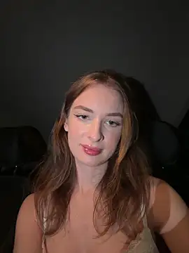 Snapshot of EvieEvans chatting on December 14, 4:56 pm EvieEvans online show from December 14, 4:56 pm