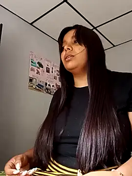 stefanie010 online show from February 3, 8:35 pm