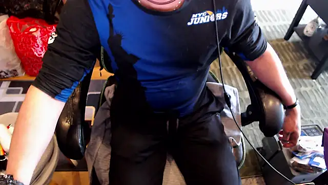 osirispouk online show from April 3, 3:32 pm