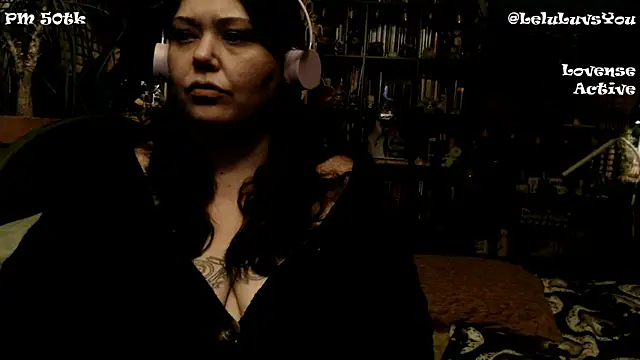 Snapshot of LeluLuvsYou chatting on January 5, 11:59 am LeluLuvsYou online show from January 5, 11:59 am