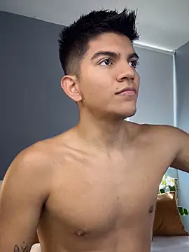 santiago 01 online show from October 22, 7:24 pm