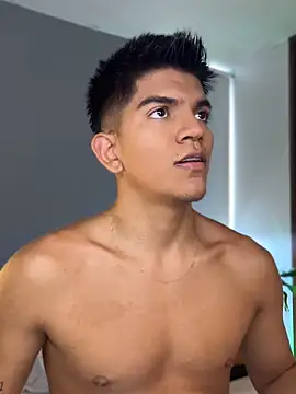 santiago 01 online show from February 11, 8:03 pm