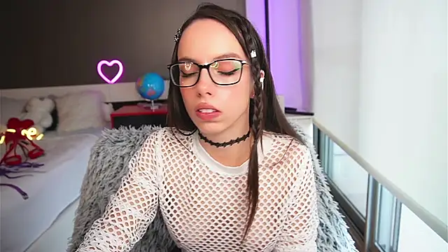 Snapshot of Dayna_Nebula chatting on February 20, 10:27 am Dayna Nebula online show from February 20, 10:27 am