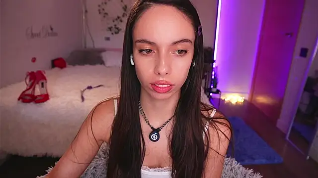 Snapshot of Dayna_Nebula chatting on October 13, 8:25 am Dayna Nebula online show from October 13, 8:25 am