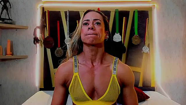 Khloe Rossich online show from May 14, 6:04 pm