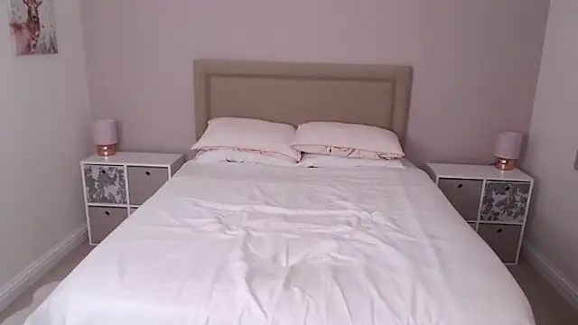 Snapshot of British_Goddess_Anna chatting on January 21, 5:51 pm British Goddess Anna online show from January 21, 5:51 pm