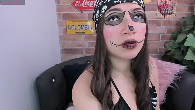 Snapshot of miss__pamela chatting on October 31, 11:33 am miss pamela online show from October 31, 11:33 am