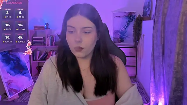 CoralineKeyns online show from October 6, 5:27 am