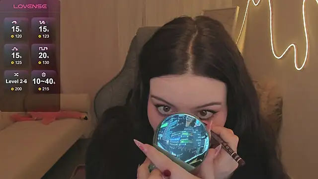 CoralineKeyns online show from February 20, 5:37 am