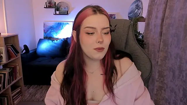 CoralineKeyns online show from May 5, 5:37 am