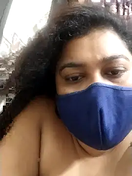 Snapshot of indianlisa5 chatting on June 18, 8:24 pm indianlisa5 online show from June 18, 8:24 pm