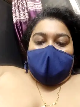 Snapshot of indianlisa5 chatting on July 15, 9:53 pm indianlisa5 online show from July 15, 9:53 pm