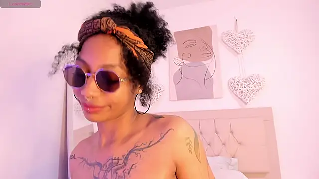 daiana curly online show from January 9, 12:52 pm