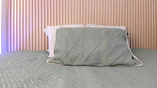 daiana curly online show from October 8, 7:33 pm