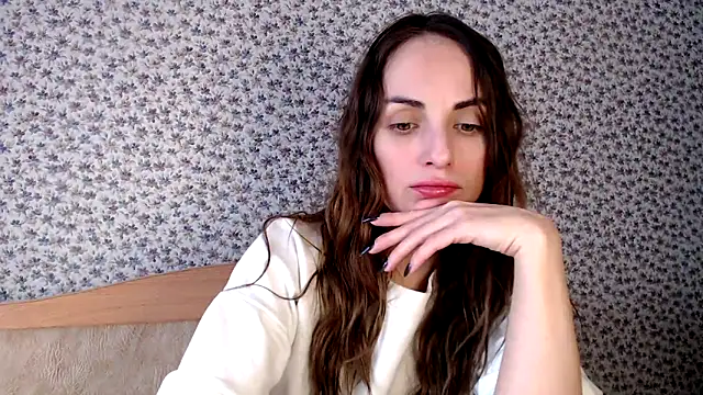 Snapshot of Tinadream20 chatting on February 16, 10:33 am Tinadream20 online show from February 16, 10:33 am