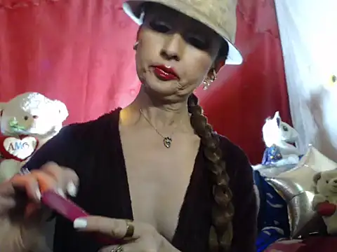 hottieperla online show from January 19, 5:28 pm