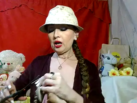 hottieperla online show from February 23, 7:33 pm