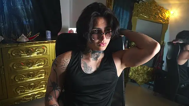 Snapshot of dantecoppolaa_ chatting on January 30, 3:40 pm dantecoppolaa online show from January 30, 3:40 pm