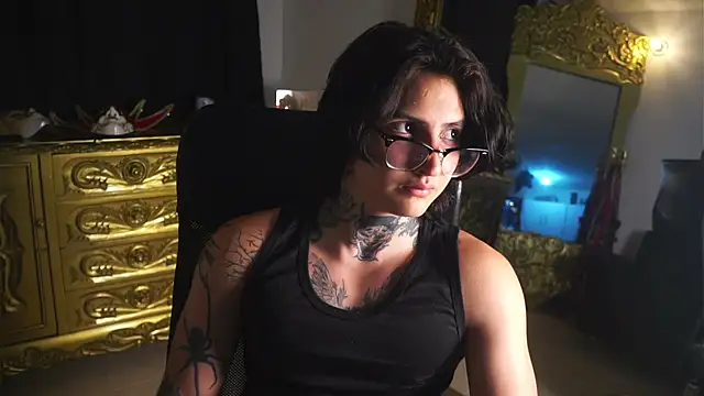 Snapshot of dantecoppolaa_ chatting on January 31, 2:48 am dantecoppolaa online show from January 31, 2:48 am
